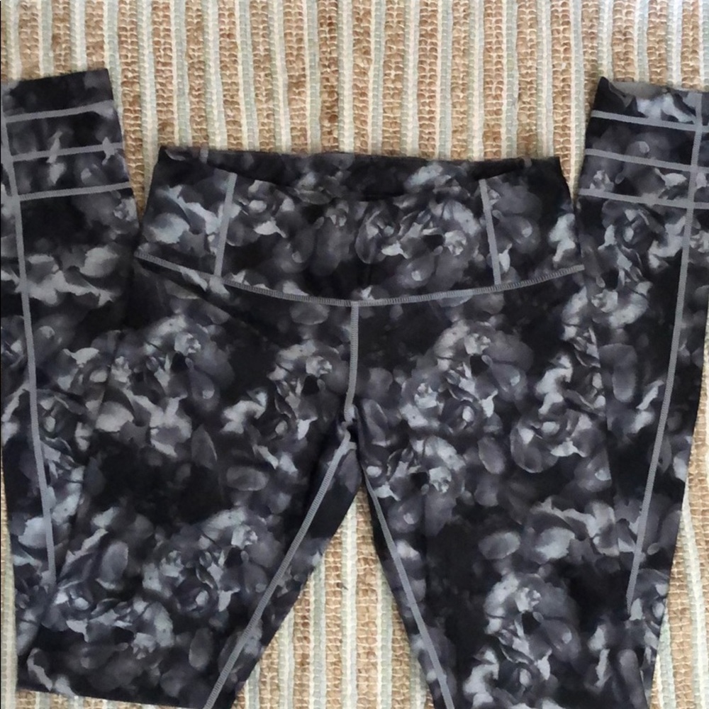 MPG Leggings 🤍🖤
